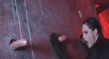 sex việt nam mới nhát Công Kisscat hút và được âm phim sex hay hộ của cô fucked trên thảm.